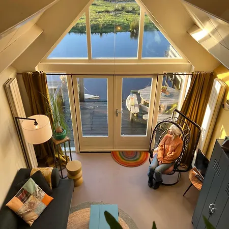 Romantic Dutch Hideaway *