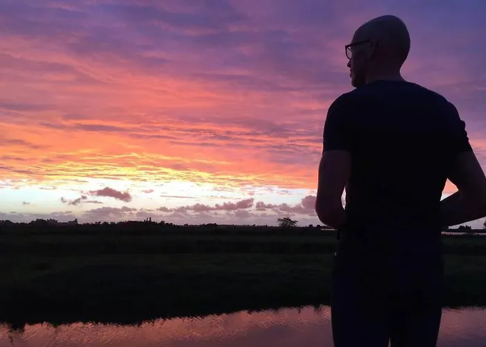 Romantic Dutch Hideaway 펜션 Jisp