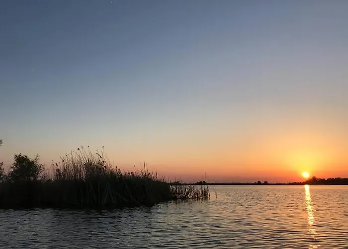 Romantic Dutch Hideaway Сasa de vacaciones Jisp