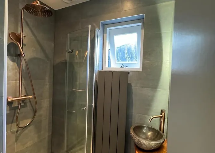 Romantic Dutch Hideaway 펜션 Jisp