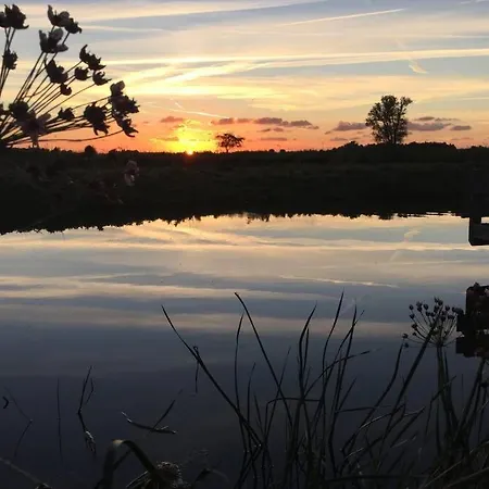 Romantic Dutch Hideaway Hébergement de vacances Jisp