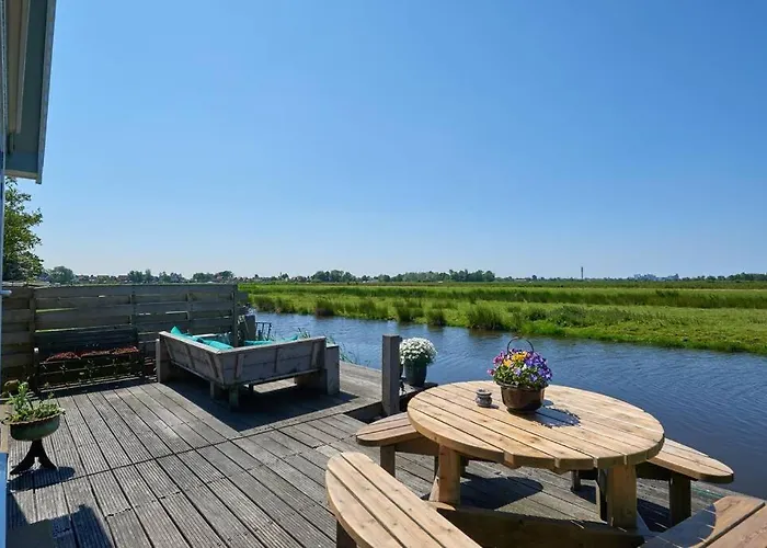 Romantic Dutch Hideaway