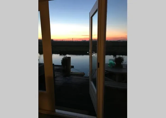 펜션 Romantic Dutch Hideaway