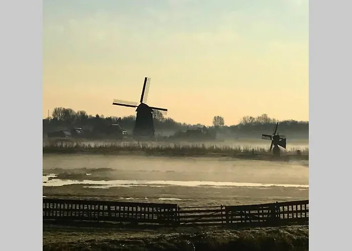 Romantic Dutch Hideaway Jisp