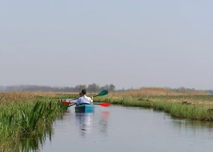 Romantic Dutch Hideaway 펜션 Jisp