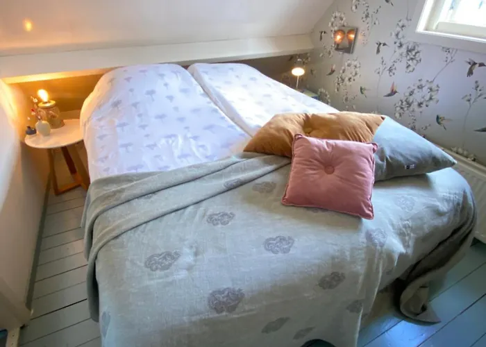 Romantic Dutch Hideaway * Jisp